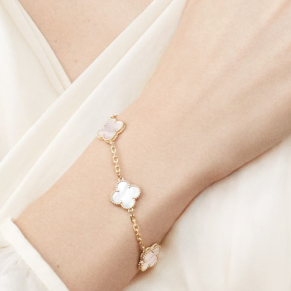 LUCKY CLOVER BRACELET WHITE