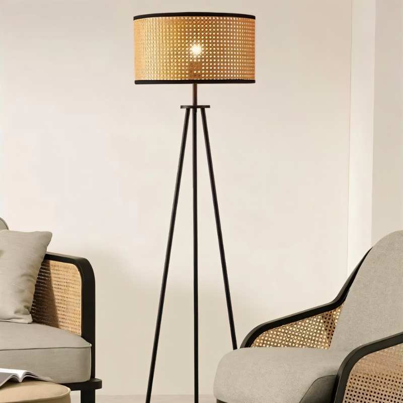 Amnis Floor Lamp