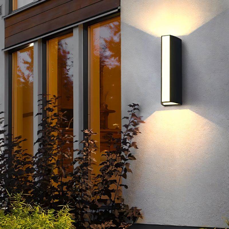 Erhan Outdoor Wall Lamp